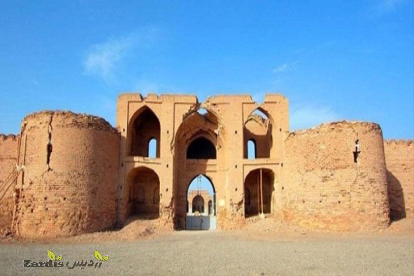 کاروانسرای دیر گچین