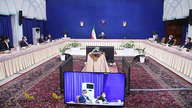 Rouhani holds talks with private sector to discuss economic issues_thumbnail