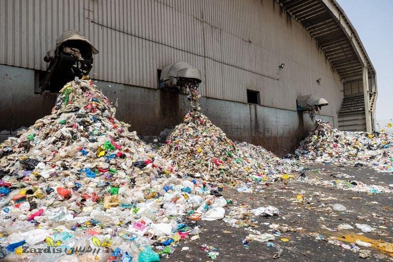 توقف واردات زباله به چین /امارات باید کوه‌های زباله را بسوزاند_thumbnail
