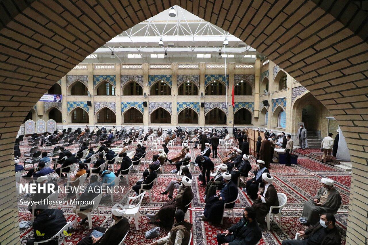 تجمع حوزویان مشهد در اعتراض به اقدامات تروریستی علیه شیعیان افغان_thumbnail