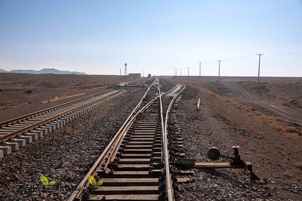 طرح مشکلات راه‌آهن خرم‌آباد – دورود در سفر رئیس جمهور به لرستان_thumbnail