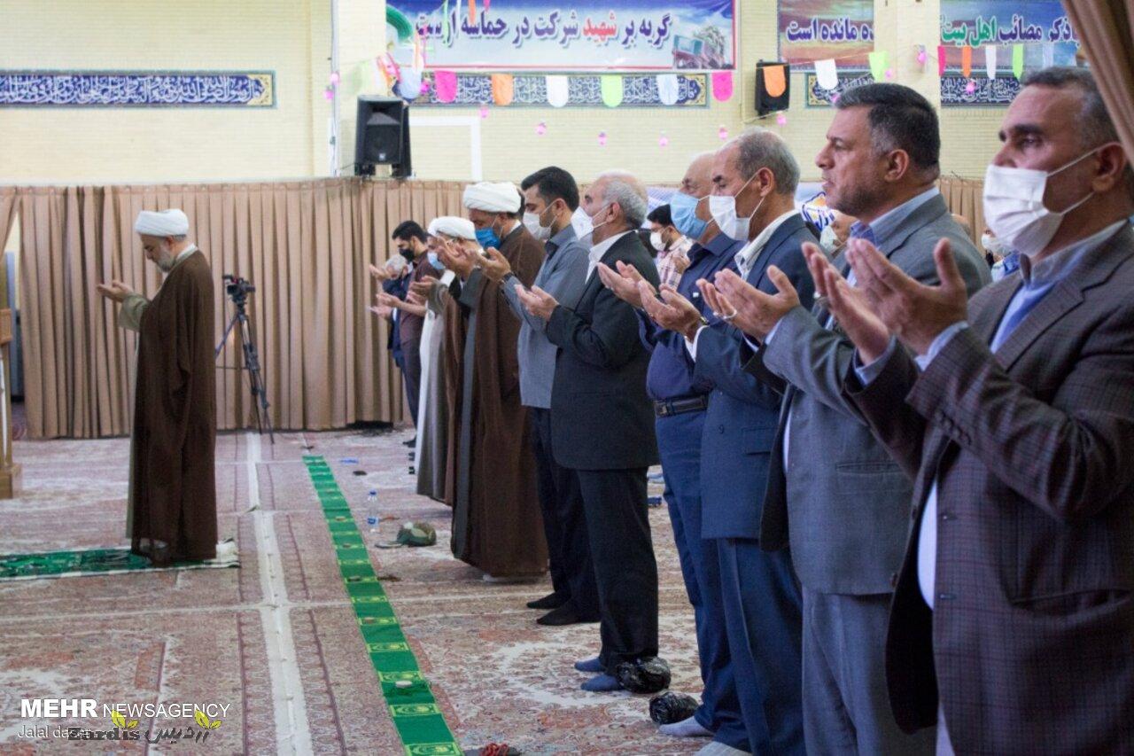 نماز جماعت در مساجد بین‌ راهی قم اقامه می‌شود