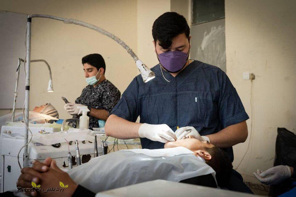 ارائه خدمت دندانپزشکی رایگان به محرومین فیروز آباد کرمانشاه_thumbnail