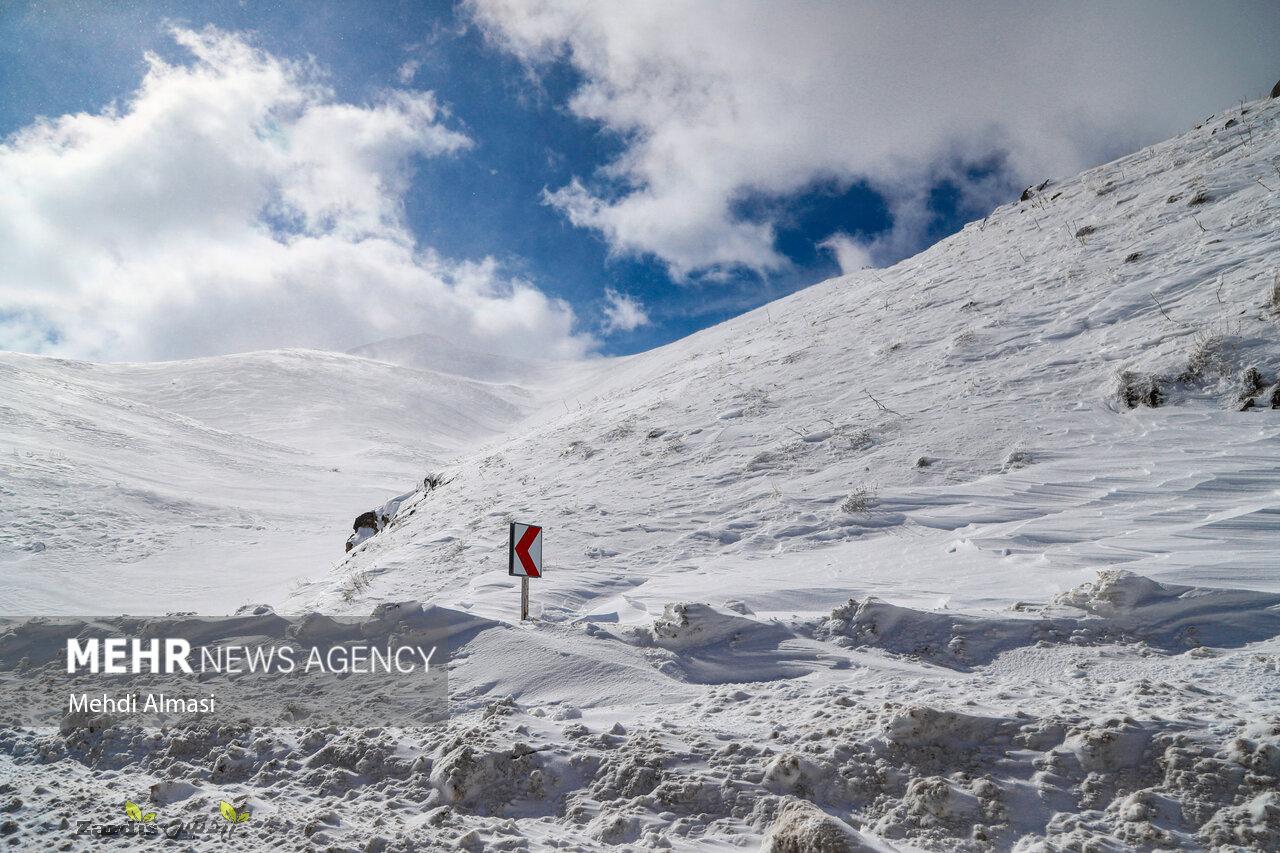 Winter snow covers roads in Zanjan province_thumbnail