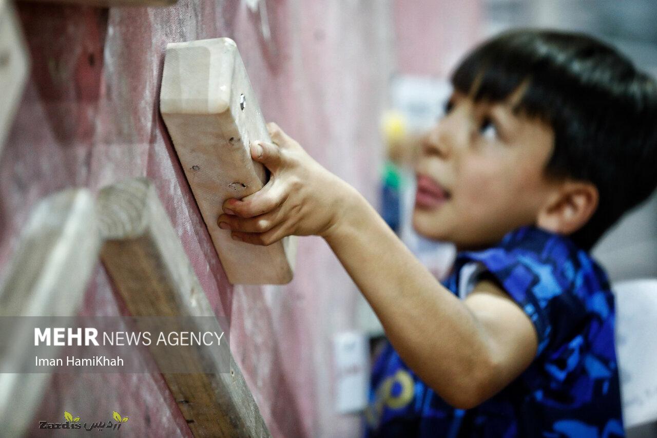 Teenagers’ indoor rock-climbing competitions in Hamedan_thumbnail