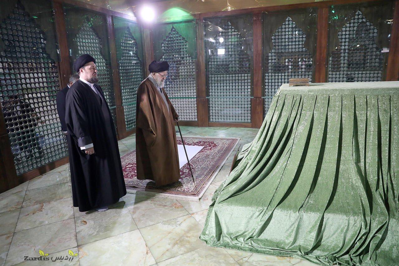 Leader visits Imam Khomeini (RA) Mausoleum_thumbnail