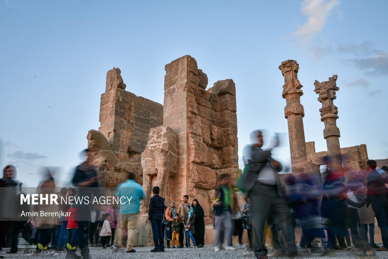Iran, Egypt to begin tourist exchanges soon: CultureMinister_thumbnail