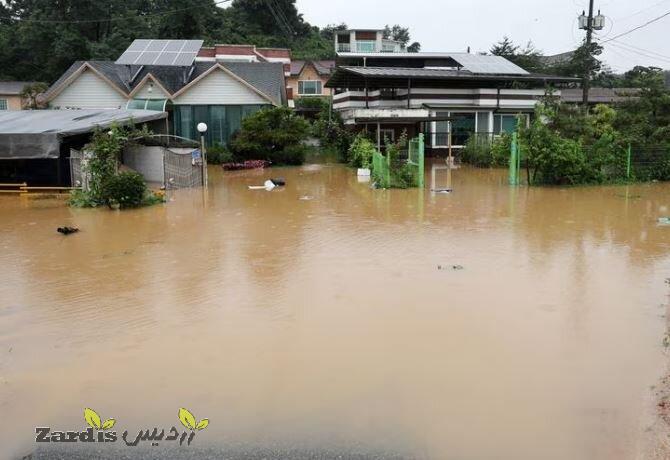 At least 9 killed as heavy rain floods Nepal-Chinaborder_thumbnail