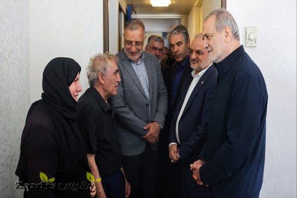 Pezeshkian meets families affected by Israel-imposedwar_thumbnail