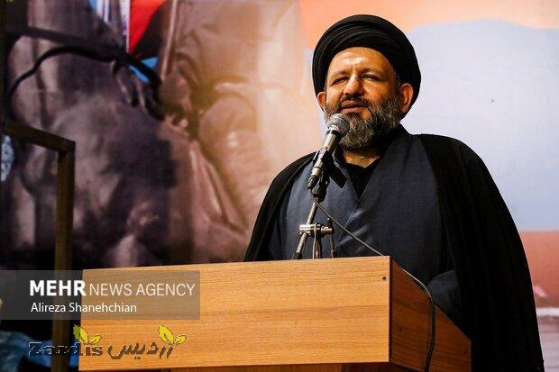 امام جمعه لاهیجان: حرکت معرفتی شهدا سبب پایندگی تمامیت ارضی ایران شد_thumbnail