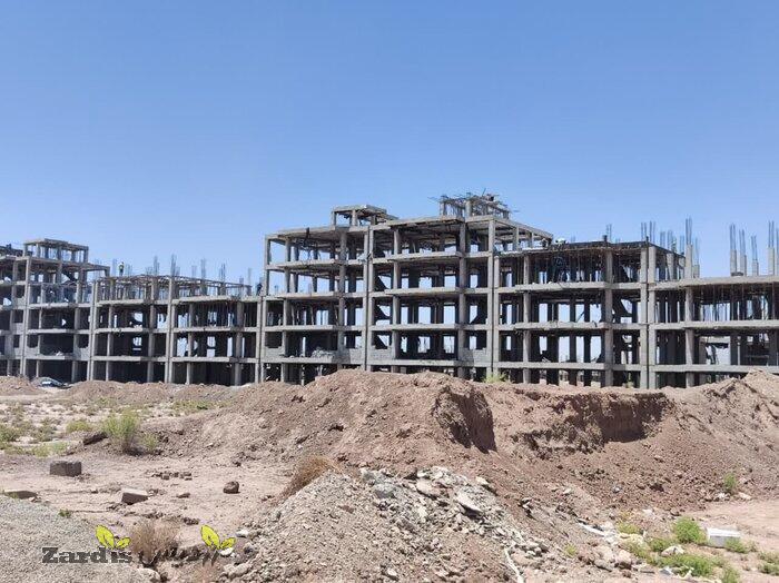 بازدید وزیر راه و شهرسازی از پروژه‌های نهضت ملی مسکن در شهر کرمان_thumbnail