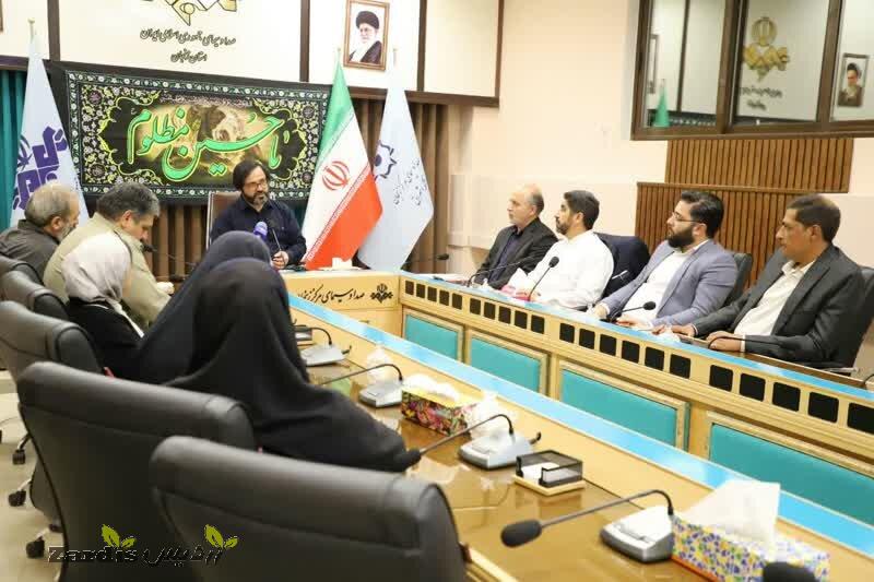 وفاداری به روایتِ واقعیت و احترام به حریم خصوصی از اصول کارخبری است_thumbnail