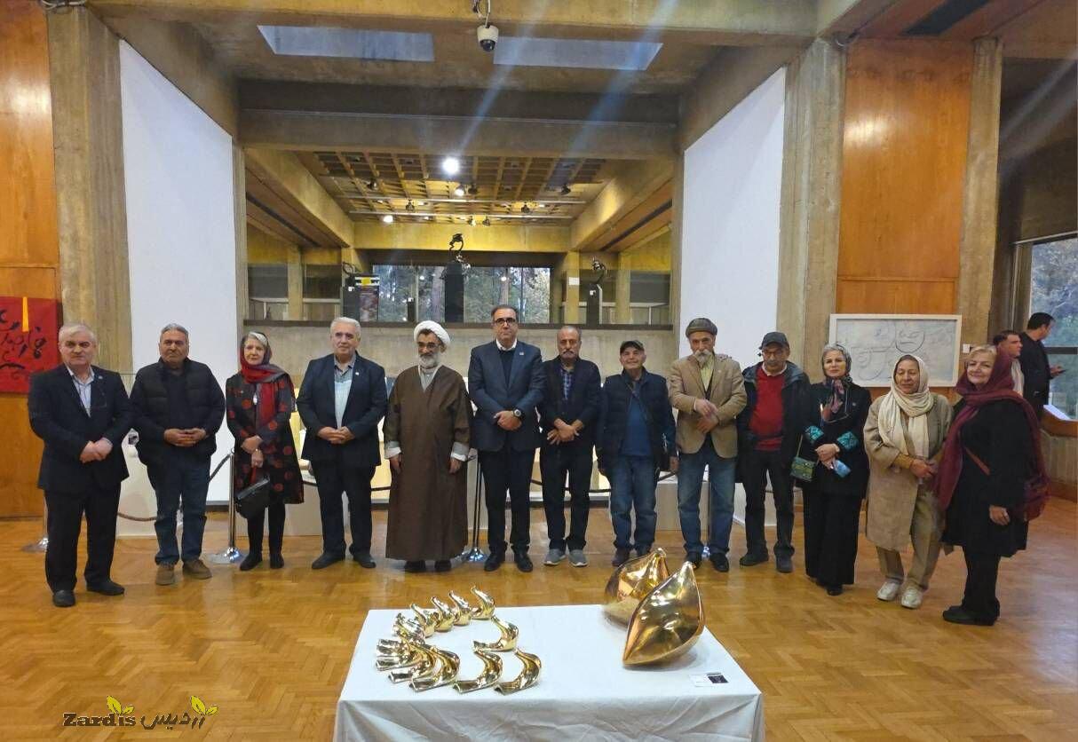 خسروپناه: نمایشگاه هنرمندان پیشکسوت نمادی حکمت بنیاناست_thumbnail