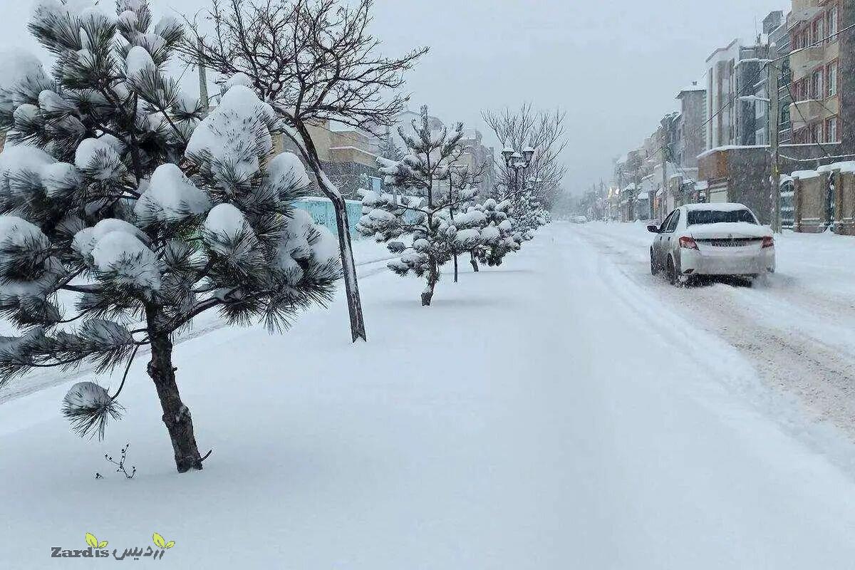 بارش رحمت الهی و سفیدپوش شدن مناظر شهری و روستایی
مرکزی_thumbnail