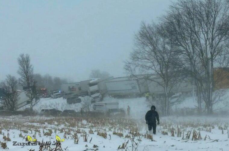 More than ۱۰۰ vehicles pile up in US after snowstorm
(+VIDEO)_thumbnail
