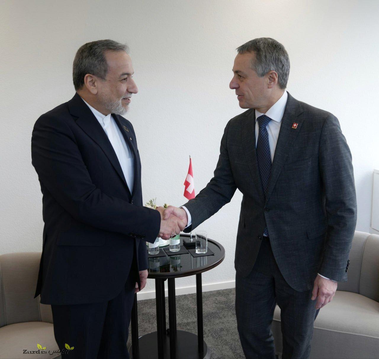 Iranian, Swiss top diplomats discuss nuclear
negotiations_thumbnail