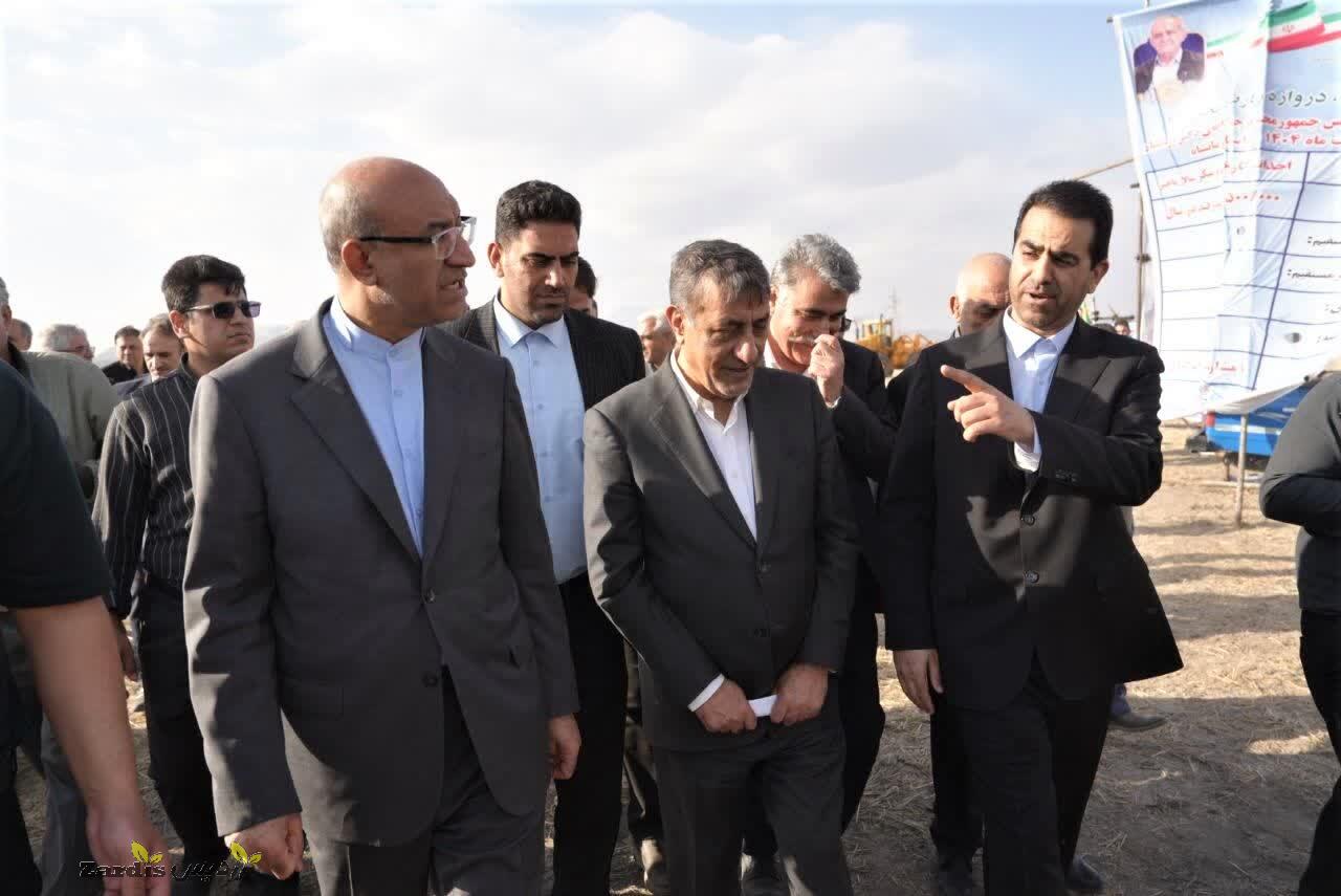 افتتاح سومین کارخانه قند کرمانشاه و آغاز پروژههای جدید
صنعتی_thumbnail